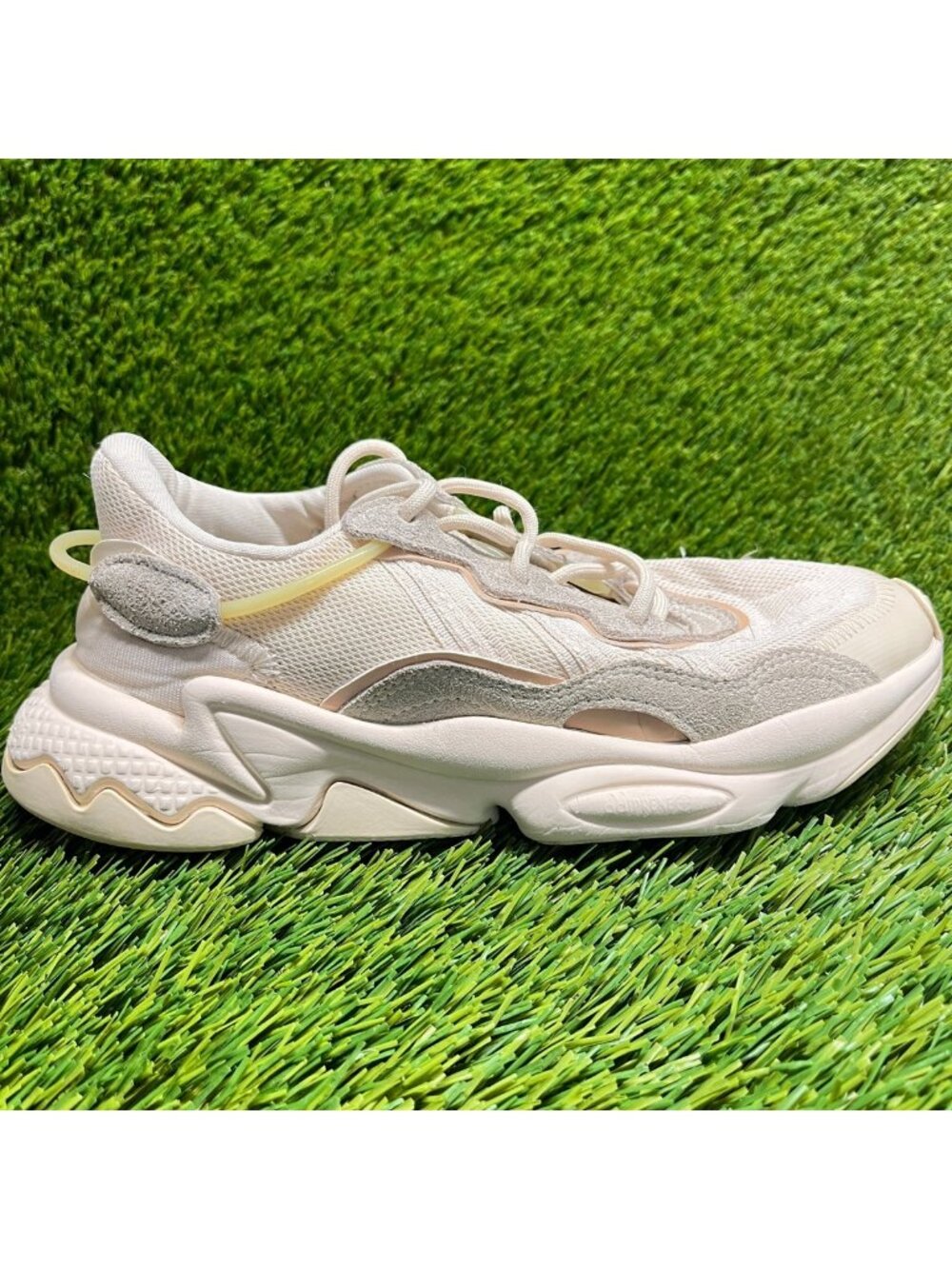 Adidas Ozweego Womens Size 5.5 Beige Athletic Running Training Shoes Sneakers